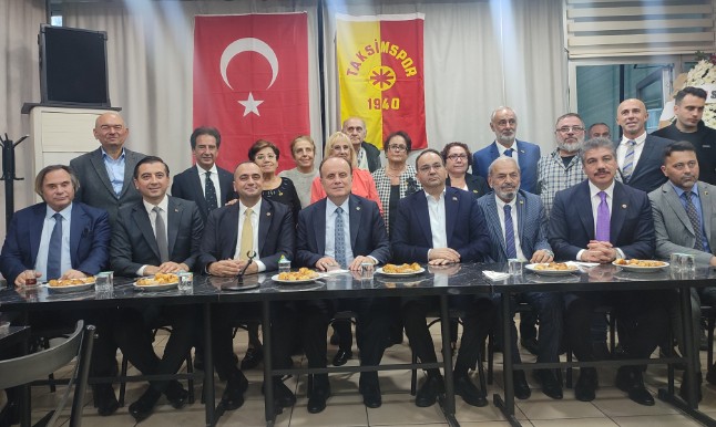 TAKSİM SPOR KULÜBÜ 85. YILINDA YENİLENEN HALI SAHASI COŞKUYLA AÇILDI